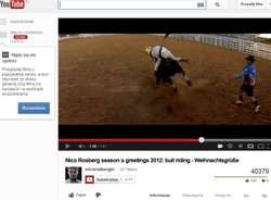 Kierowca Formuły 1 chciał ujeździć byka. Wytrwał trzy sekundy. WIDEO