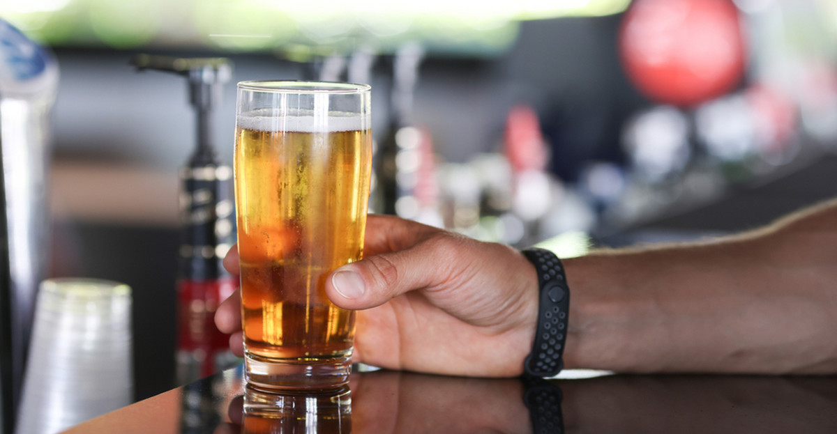 Naukowcy mają złe wieści dla amatorów piwa. "Im więcej pijesz, tym jest gorzej"