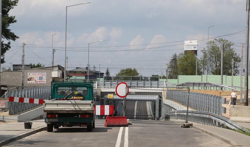 Mieszkańcy Wołomina czekają na otwarcie tuneli