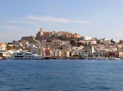 Przez turystów mieszkańcy nocują w autach. Grzywny niewiele dały