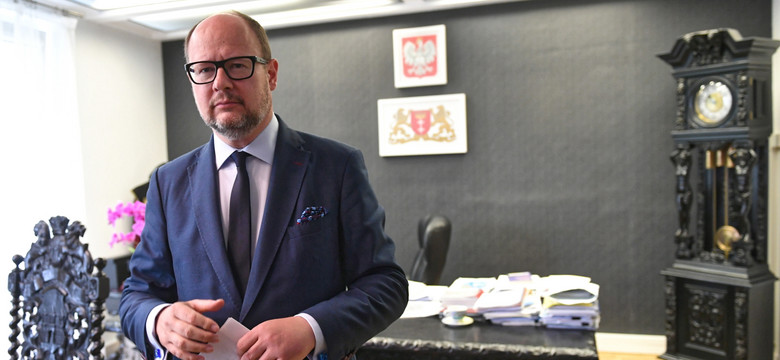 Adamowicz o wyroku za uderzenie działacza Młodzieży Wszechpolskiej: To ja się czuję ofiarą, to jest kpina