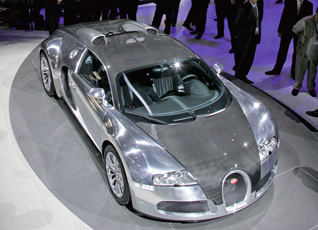 IAA Frankfurt 2007: Bugatti Veyron 16.4 Pur Sang – lśniąca premiera