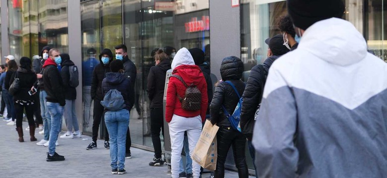 "Sprzedaż reglamentowana" w części belgijskich sklepów. Mąka, olej, papier toaletowy