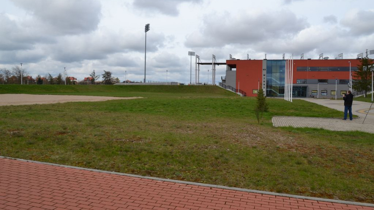 Sportowa arena ma spełniać wymogi siatkarskiej Plusligi. Pomieści ponad dwa tysiące kibiców i będzie największym obiektem tego typu w województwie podlaskim.