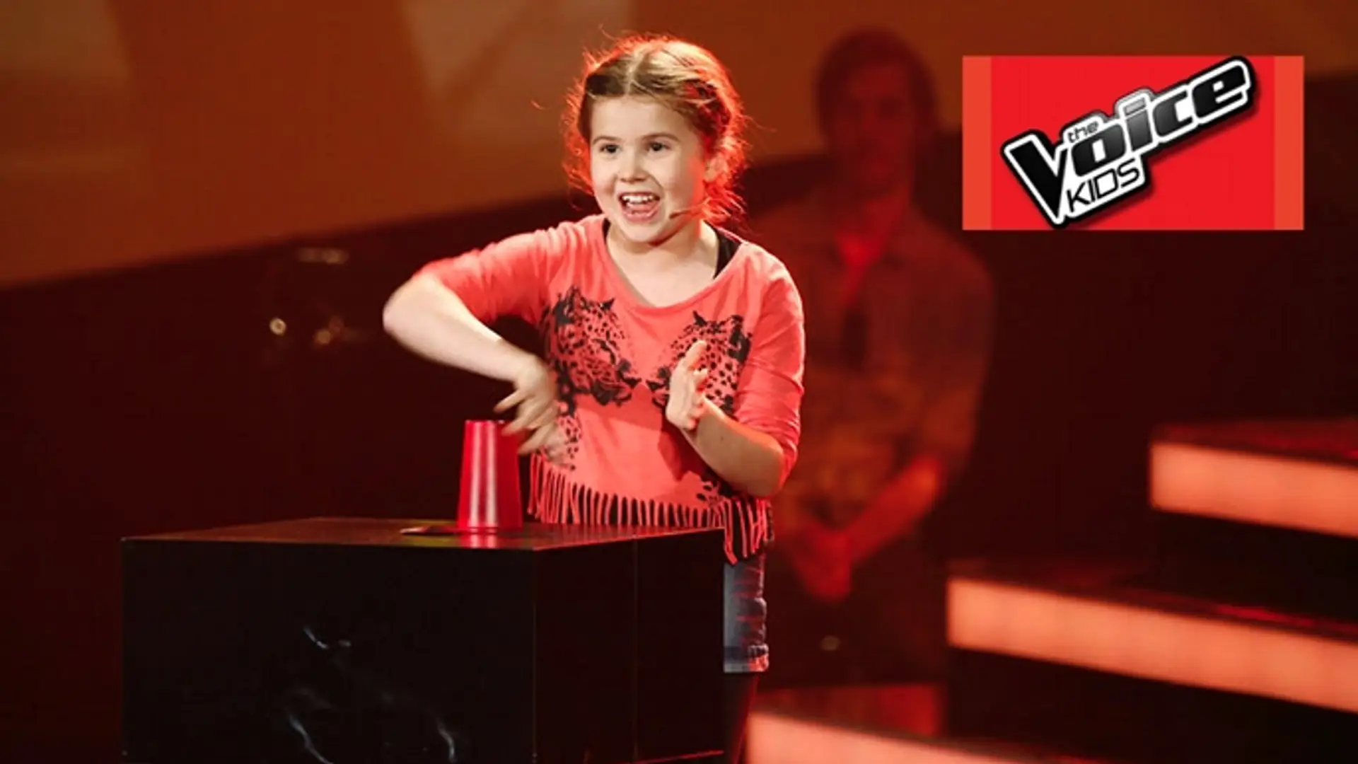 8-latka w dzieciecej edycji The Voice gra na... kubku, a do tego fenomenalnie śpiewa!