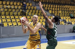 Pewne zwycięstwo w Gdyni. Legia o krok od gry w fazie play-off