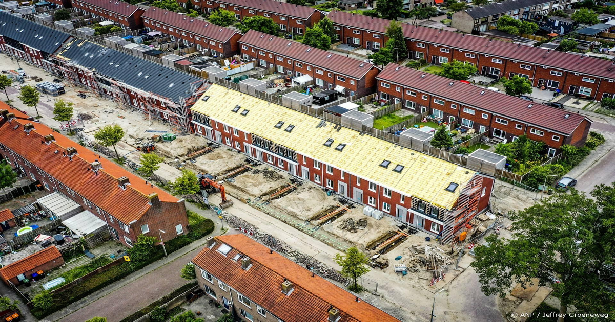 Huizenprijzen-NVM-waarschuwt-voor-nieuwe-stijging-in-2025