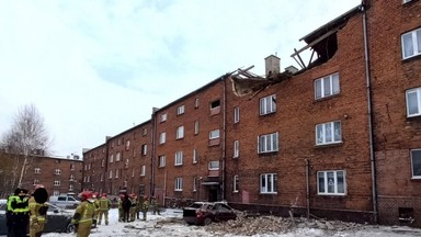 Wybuch butli z gazem zniszczył mieszkanie w kamienicy. Dwie osoby ranne