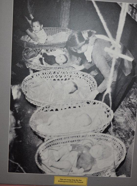 Zdjęcie z muzeum Vien Moc. Żłobek pod ziemią, fot. Reprodukcja Krzysztof Świercz