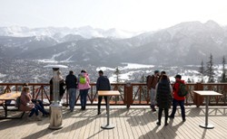 W weekend chłodniej i bardziej wietrznie. W górach możliwy śnieg [PROGNOZA POGODY]