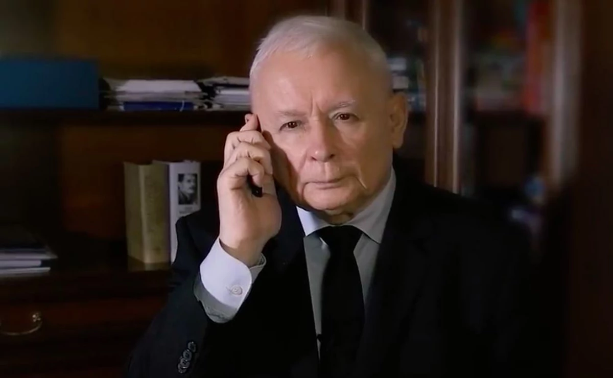 Der deutsche Bundeskanzler ruft Kaczyński an… Die PiS nutzte den bizarren Spot von PO schnell aus
