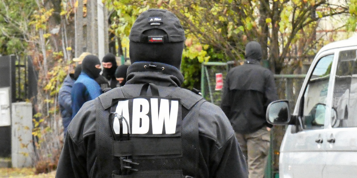 Funkcjonariusz ABW (zdjęce ilustracyjne)