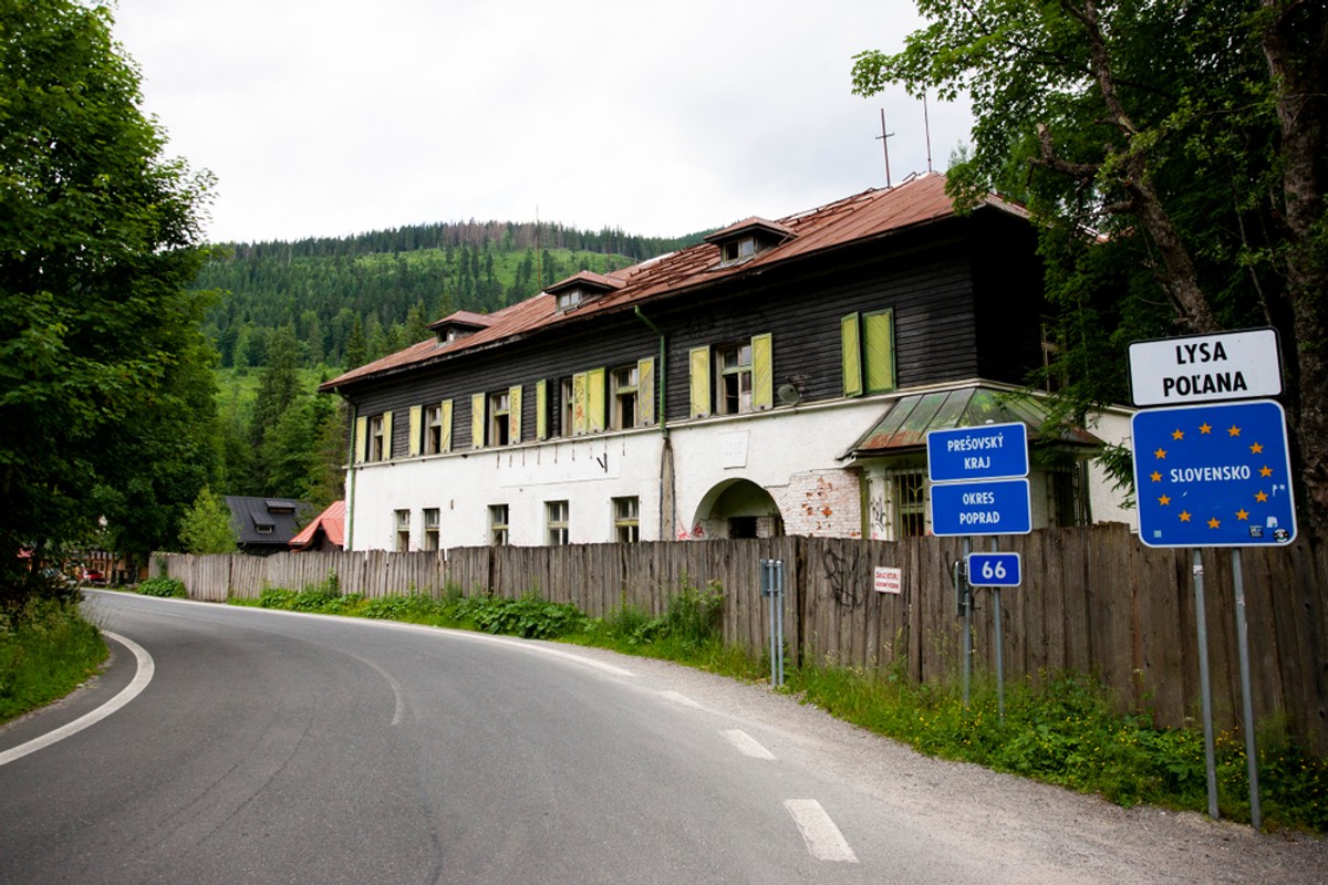 Łysa Polana, granica ze Słowacją