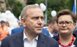 Schetyna: Śpiewak został instrumentalnie wykorzystany w kampanii Dudy