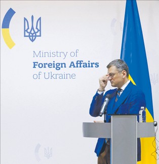 Kuleba uciekł z Ukrainy nocą? Były szef MSZ Ukrainy przyjechał do Krakowa.