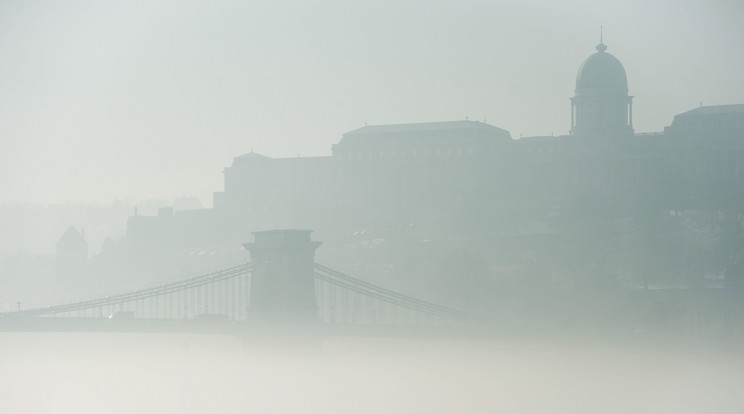 Sűrű ködre figyelmeztet a MET / Fotó: MTI - Balogh Zoltán