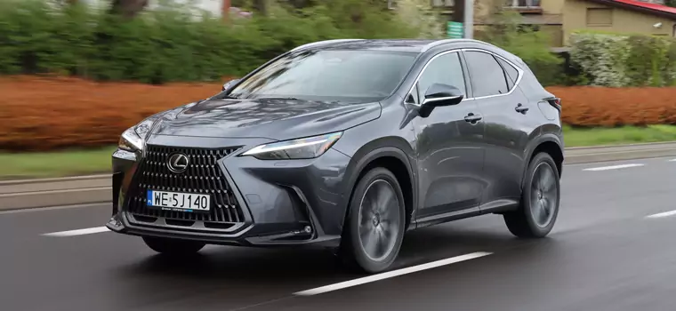 Zdecydowany, ale nie drapieżny – Lexus NX 450h+ 