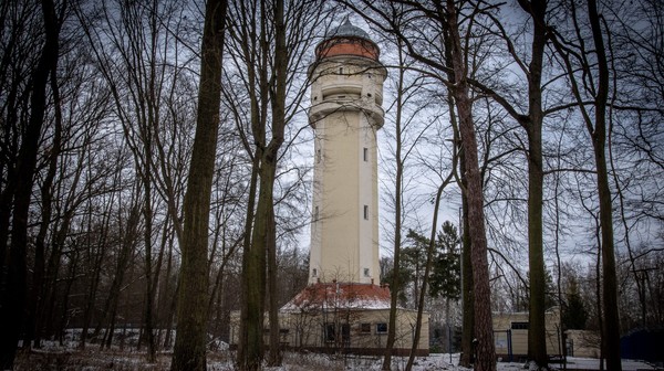 Piękna wieża ciśnień w Leśnicy