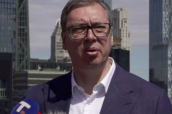 "USPELI SMO STVARI DA ZAKOMPLIKUJEMO, SVE VRI" Oglasio se Vučić iz Njujorka o konsultacijama o Rezoluciji o Srebrenici: Za pet zemalja smatramo da ne glasaju KAKO JE NAREĐENO (VIDEO)