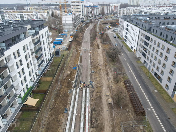 Część przebudowywanej trasy kórnickiej sąsiaduje z użytkiem ekologicznym Traszki Ratajskie fot. PIM