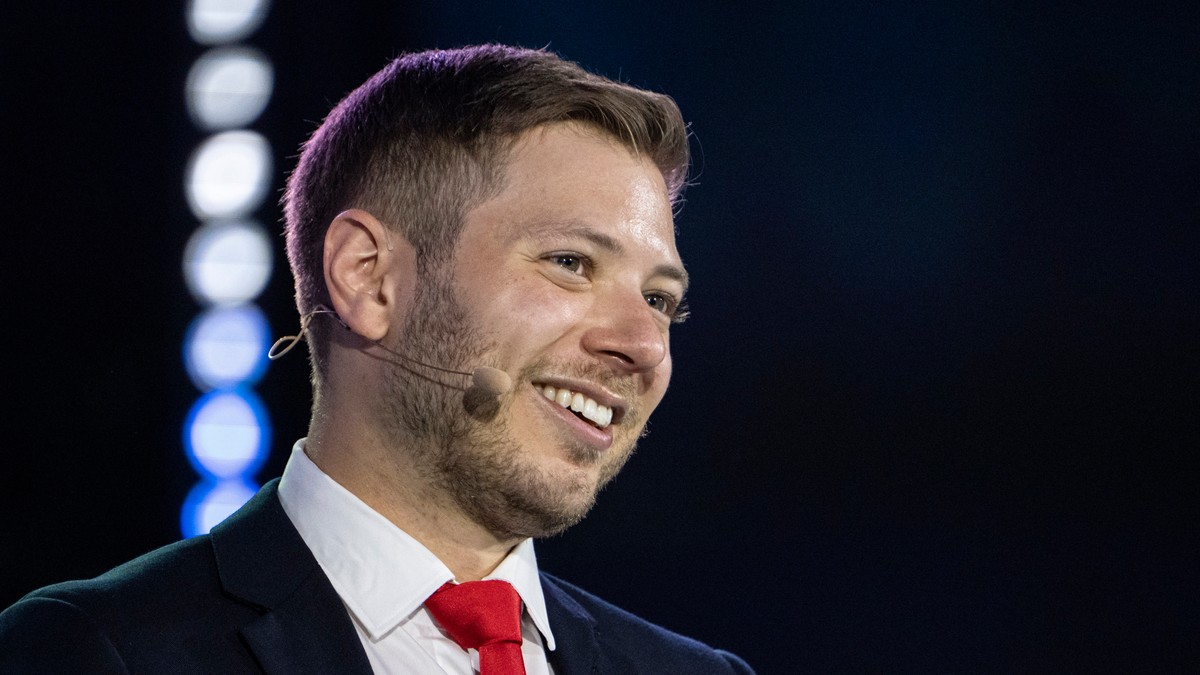 Jair Netanjahu se sada zove Jonatan Hun