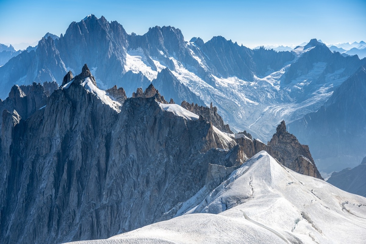 Snowcapped,Mountains,At,Aiguille,Du,Midi-,Mont,Blanc-,Chamonix-,France
