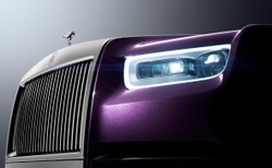 Rolls-Royce Phantom ujawniony. Tak wygląda nowy król luksusowych limuzyn [MAMY ZDJĘCIA]