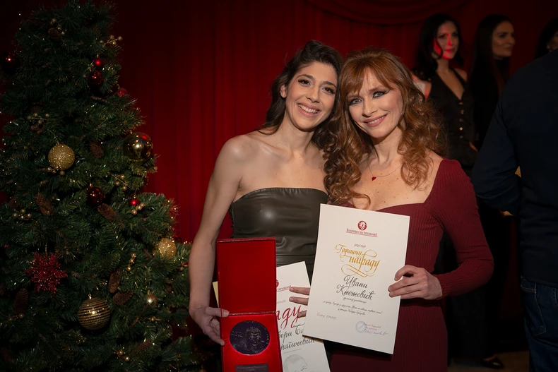 Olivera Bacić Dragičević i Ivana Knežević