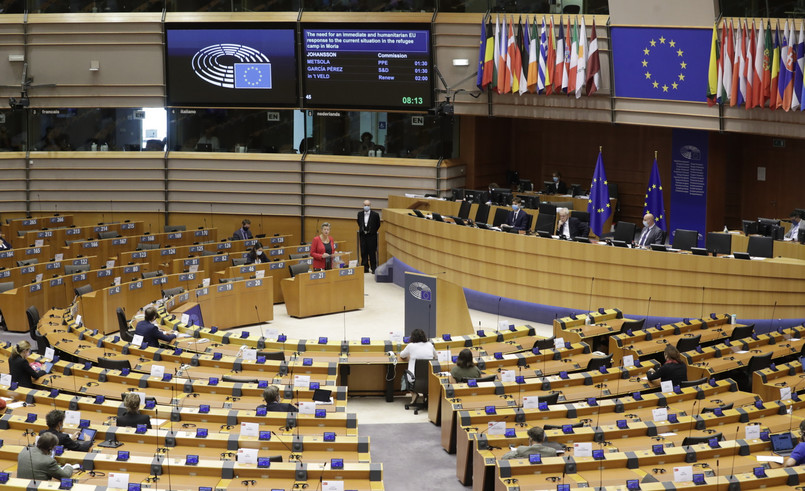 Parlament Europejski przyjął rezolucję w sprawie praworządności w Polsce