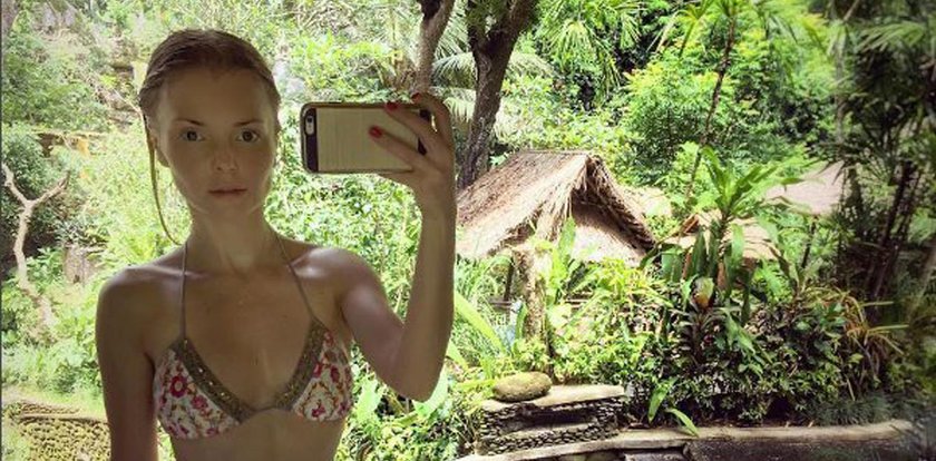 Iza Miko pręży się w bikini na Bali