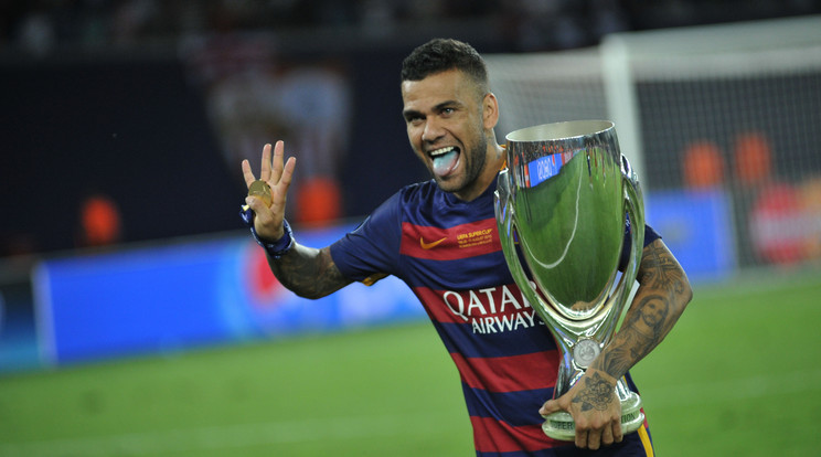 Dani Alves háromszoros Bajnokok Ligája-győztes /Fotó: Northfoto