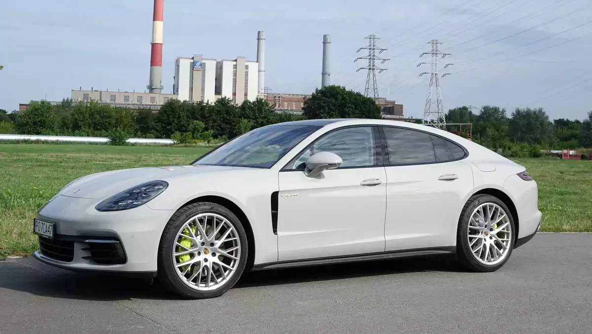 Porsche Panamera 4 E-Hybrid