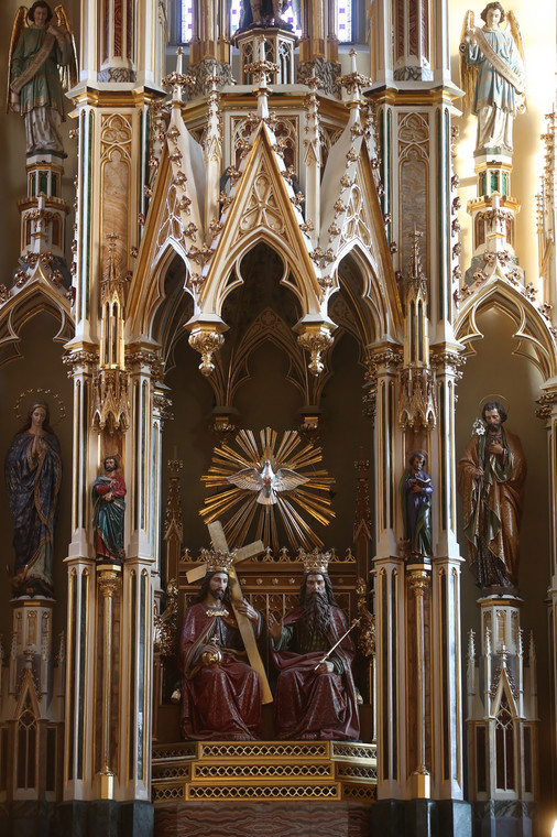 Ołtarz główny w bazylice oo. Dominikanów