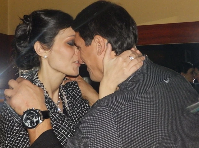 "RODITELJI OD TADA NE RAZGOVARAJU SA NJOM" Komšije progovorile o BIVŠOJ ŽENI Kristijana Golubovića: Nakon što je javno prevario sa Kristinom, slomljena od bola nastavila dalje