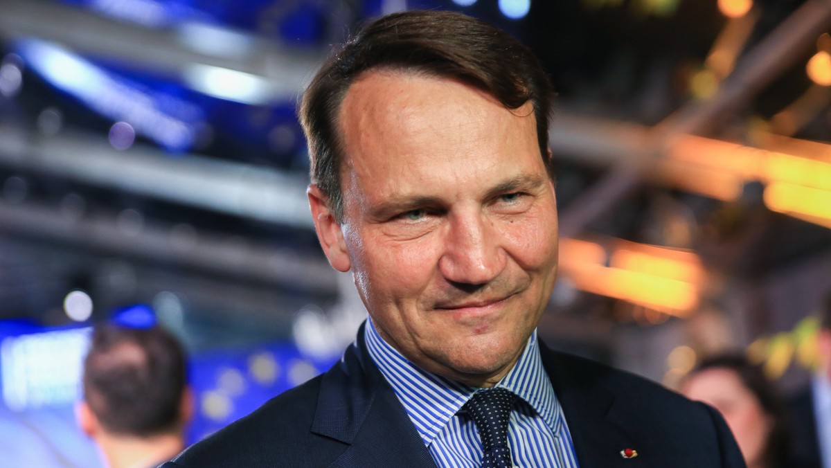 Kidawa-Błońska nie jest już kandydatką na prezydenta. Sikorski: gotów do walki o prezydenturę