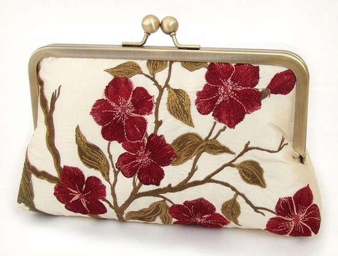 Kwiatowe kopertówki od Red Ruby Rose