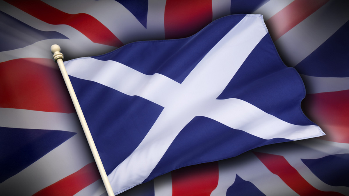 Szkocki rząd opublikował projekt ustawy o drugim referendum w sprawie odłączenia się od Zjednoczonego Królestwa i rozpoczął konsultacje społeczne w tej sprawie. W pierwszym referendum na jesieni 2014 roku 55 proc. Szkotów odrzuciło niepodległość.