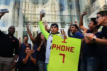 Jak wygląda sprzedaż iPhone’ów od premiery pierwszego modelu