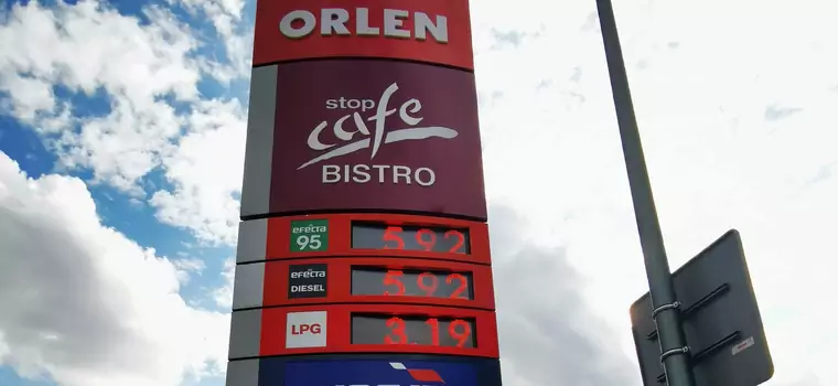 Jacek Sasin: cena benzyny powinna spaść o ok. 20-30 groszy na litrze