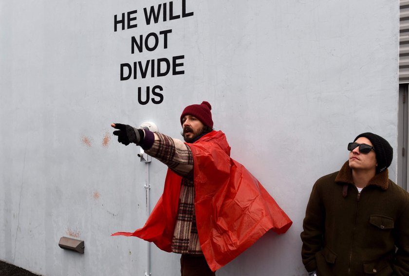 Projekt "He will not divide us"