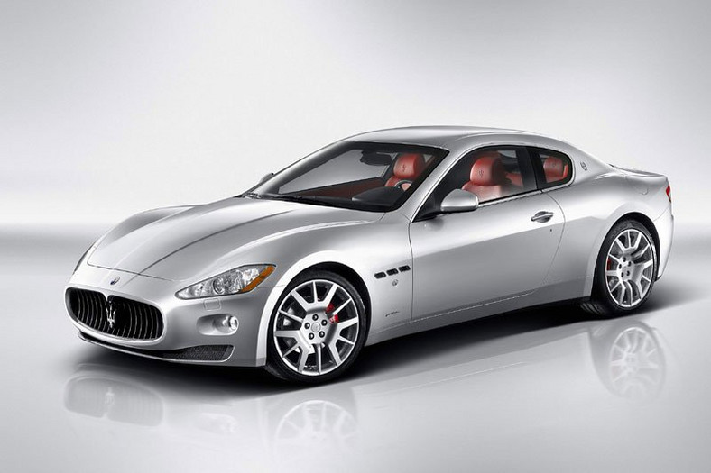 Nowe Maserati Coupé: pierwsze zdjęcia + tapety