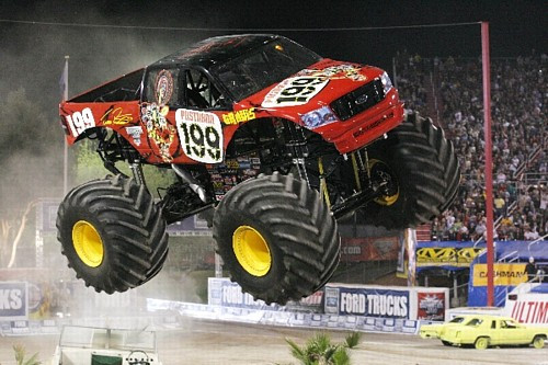 Monster Truck na ulicach Warszawy