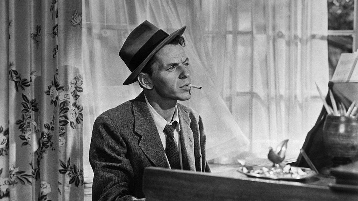 Frank Sinatra. Kim był artysta? Najpopularniejsze piosenki i role filmowe