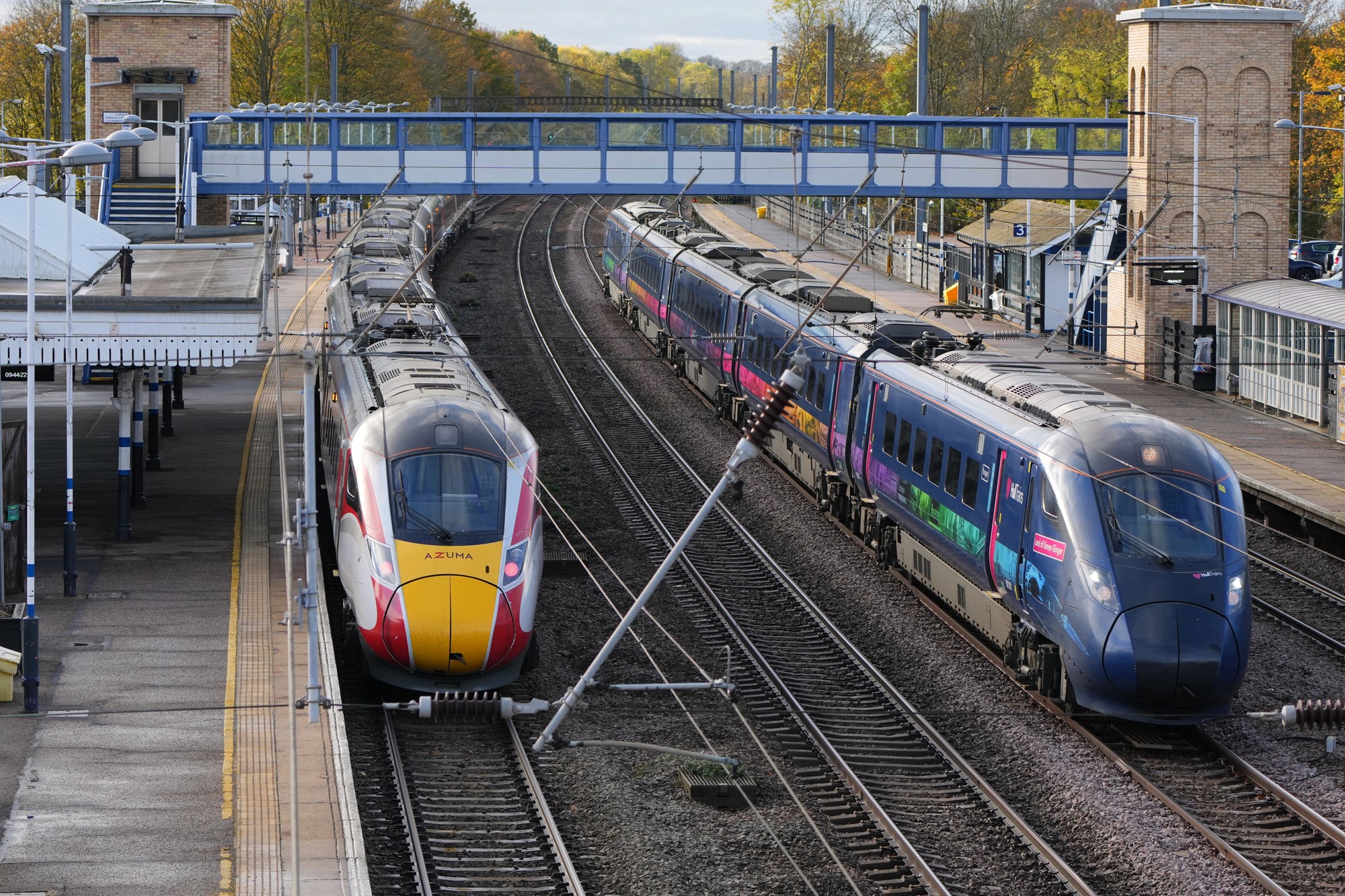 Šokujúci útok vo vlaku pri anglickom Huntingdone.