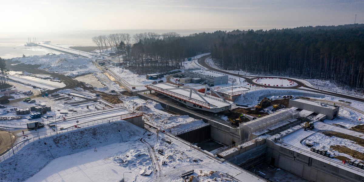 Budowa kanału żeglugowego "Nowy Świat" na Mierzei Wiślanej.