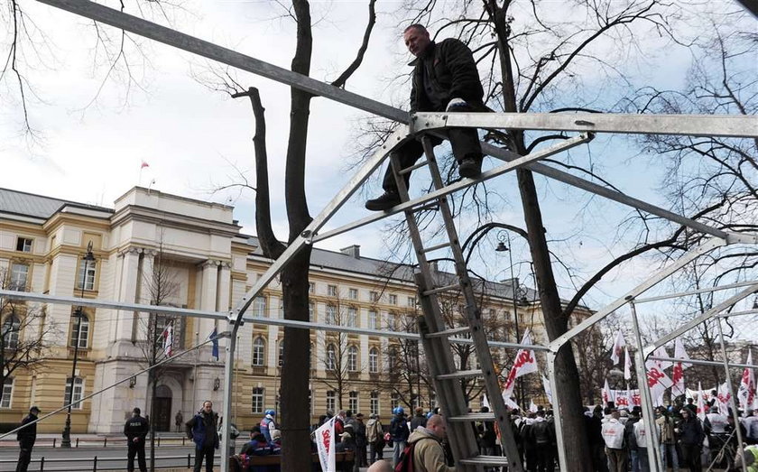 Szok? Kaczyński w roli Kopacz!