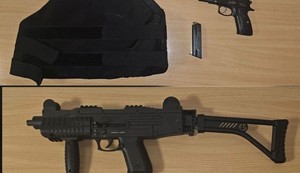 Zaplenjeno oružje i pancir