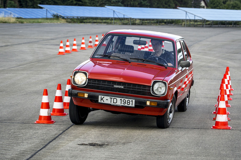 Toyota Starlet - niespodziewanie duży maluch