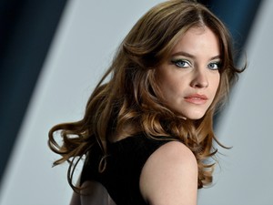 Palvin Barbi ragyogva köszönti a tavaszt!