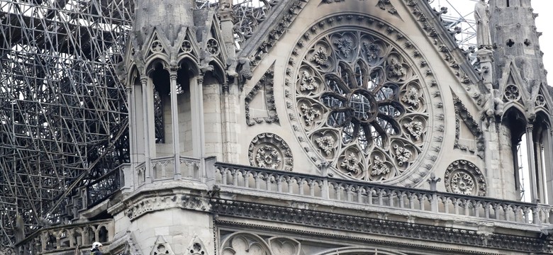 Rektor Notre Dame proponuje tymczasowy kościół na czas odbudowy